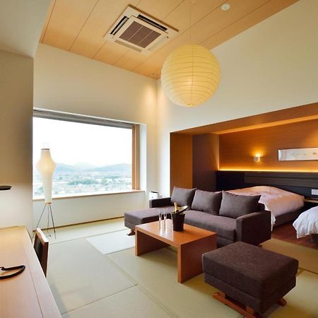 The Chelsea Breath Hotel Takamatsu Exterior foto