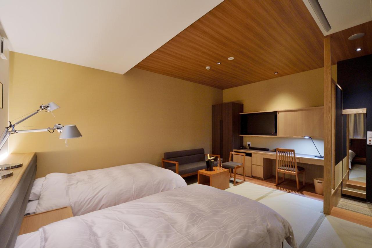 The Chelsea Breath Hotel Takamatsu Exterior foto
