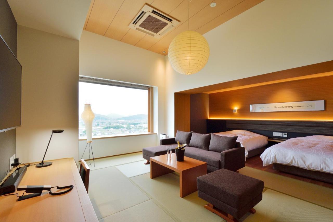 The Chelsea Breath Hotel Takamatsu Exterior foto