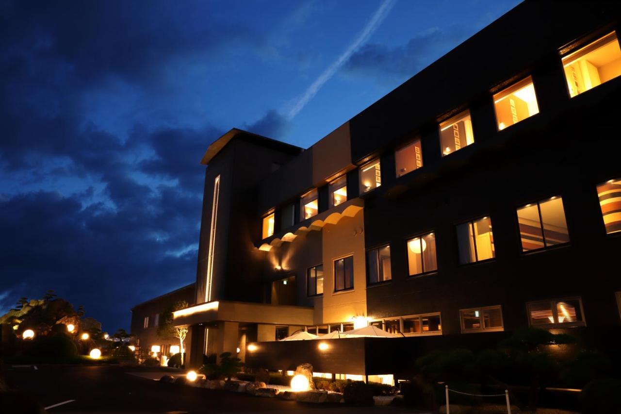 The Chelsea Breath Hotel Takamatsu Exterior foto